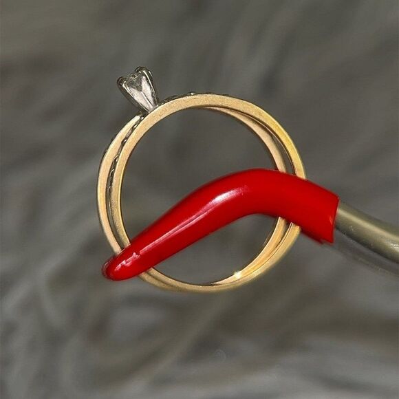 Elegant Gold and Silver Women's Ring - Picture 7 of 12